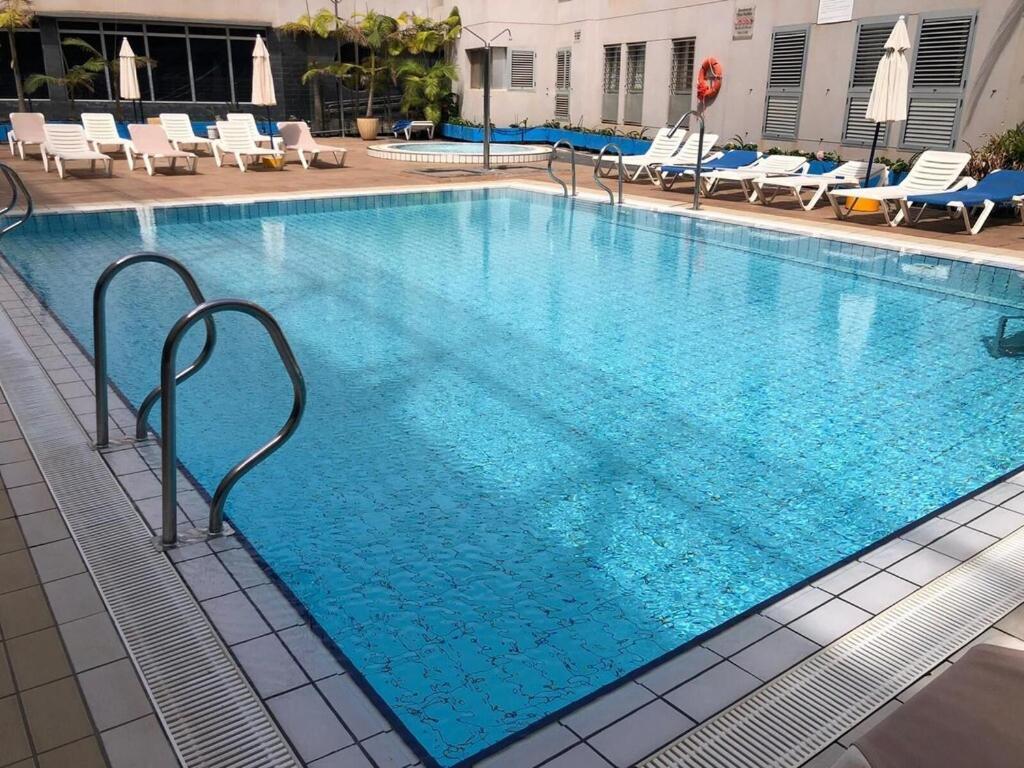 ÁTICO TURQUESA BEACH CON PISCINA y WIFI Sardina Esterno foto
